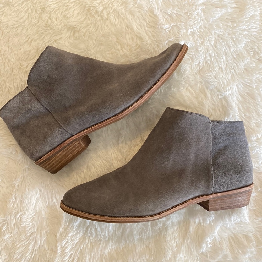 Gianni Bini Ankle Booties
